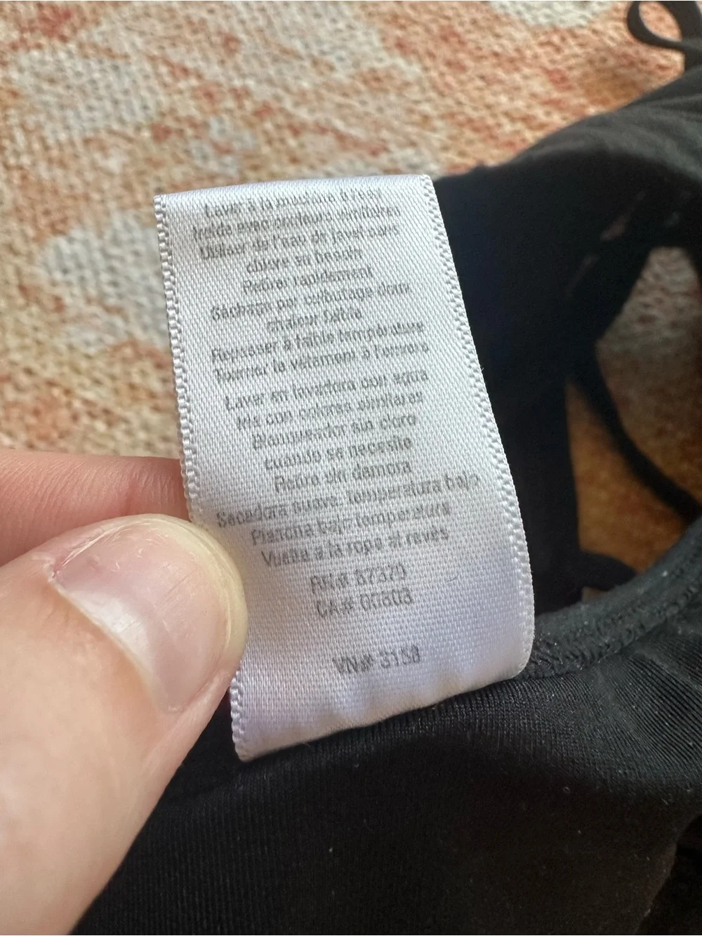 Alo yoga black sports bra mesh detail on back size large